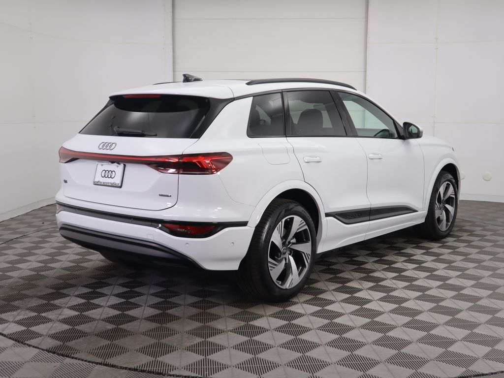 2025 Audi Q6 e-tron Premium 5