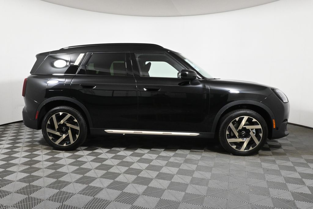 2025 MINI Cooper Countryman Base 8