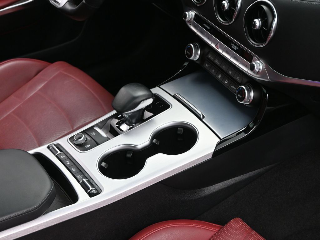 2023 Kia Stinger GT2