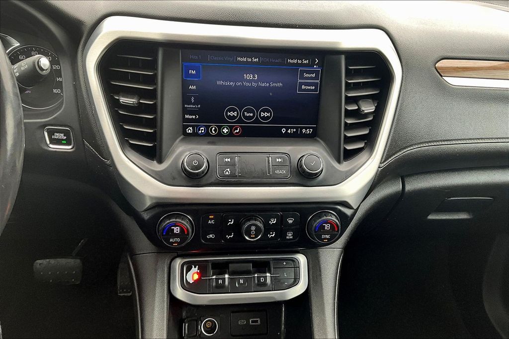 Used 2020 White GMC SLE image 16