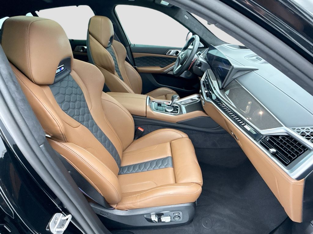 Thumbnail: 2025 BMW X6 - 19