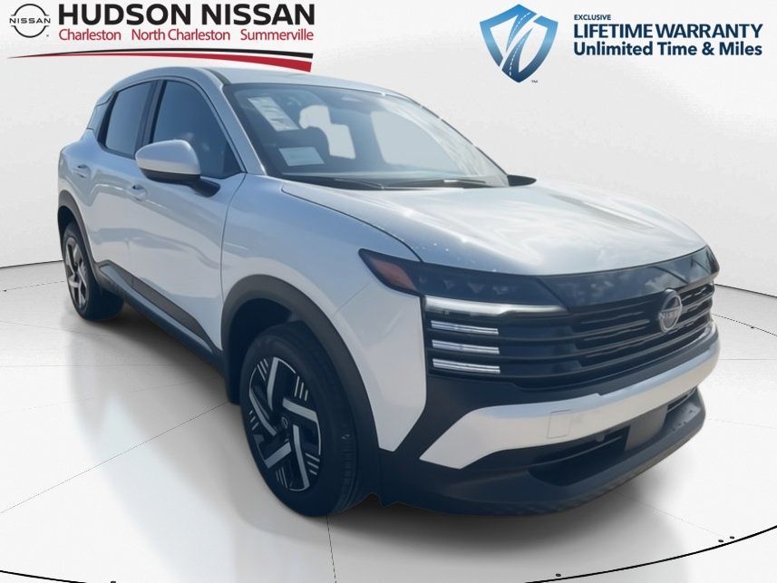 2025 Aspen White Tricoat Nissan Kicks SV SUV