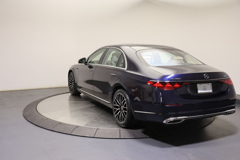 Thumbnail: 2027 Mercedes-Benz S-Class - 3