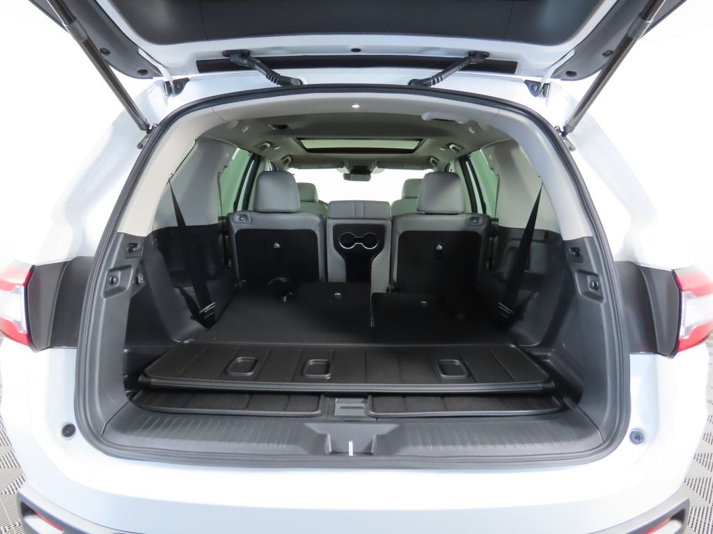 2025 Honda Pilot Touring 31