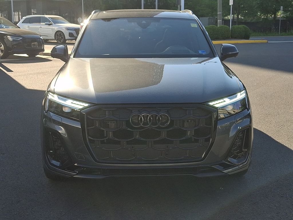 Thumbnail: 2025 Audi SQ7 - 2
