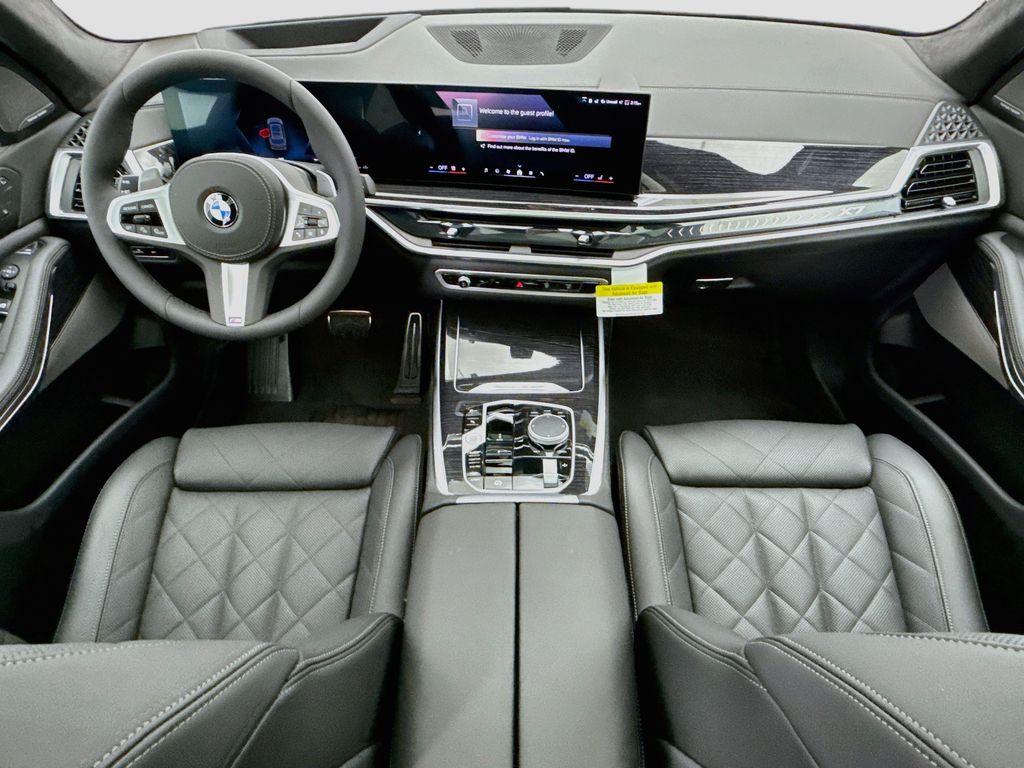 Thumbnail: 2027 BMW X7 - 13