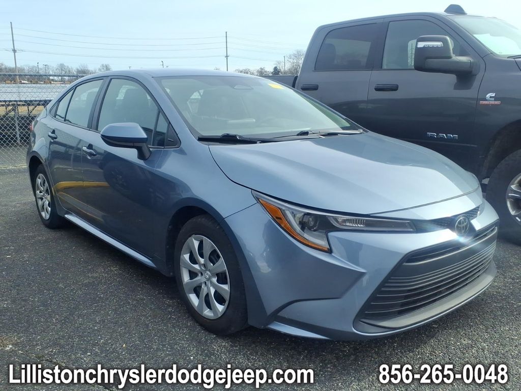 2024 Toyota Corolla LE FWD