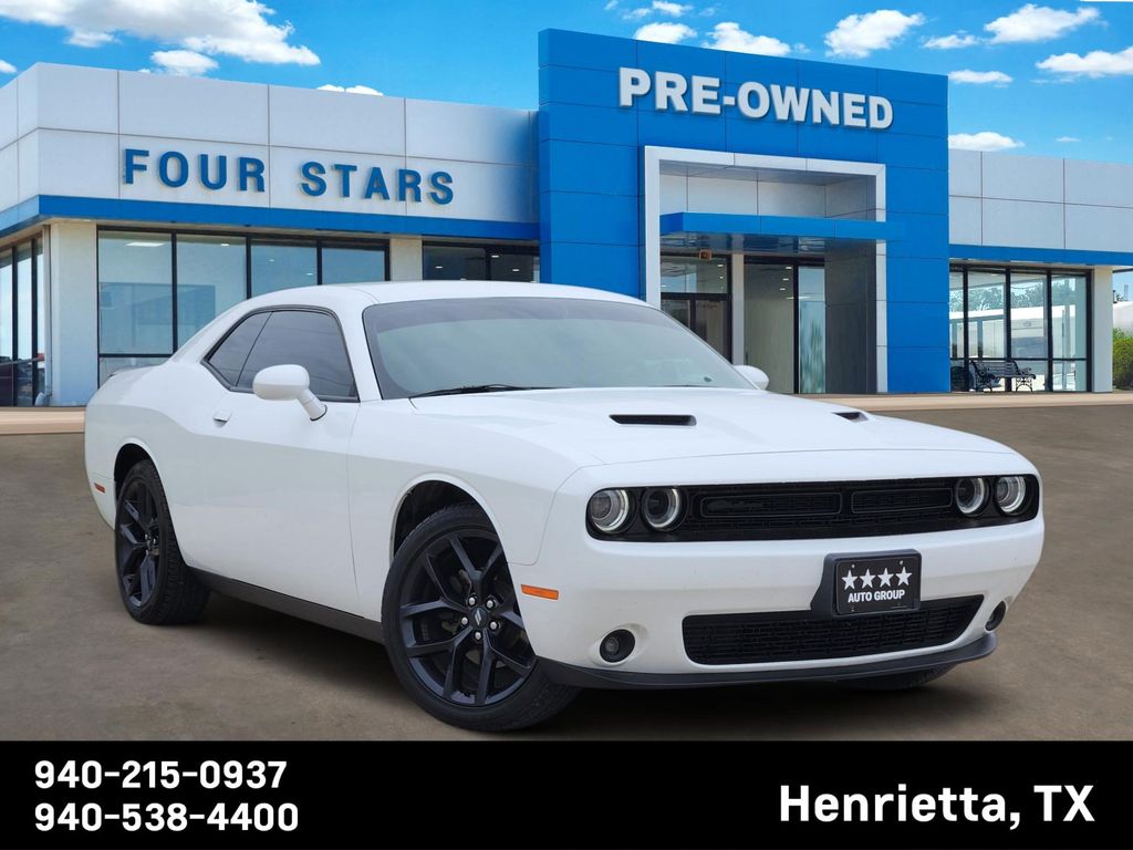 2020 Dodge Challenger SXT RWD