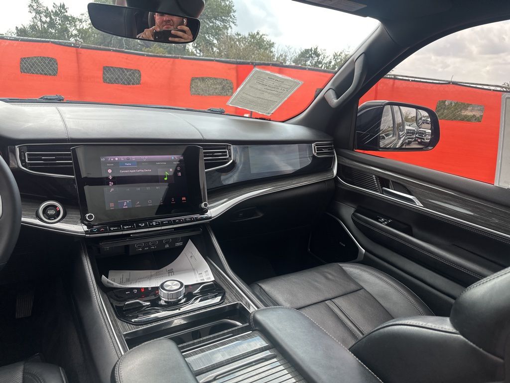 Used Car 2022 Jeep Wagoneer  Series Iii For Sale Under $50,000 In Austin, Texas