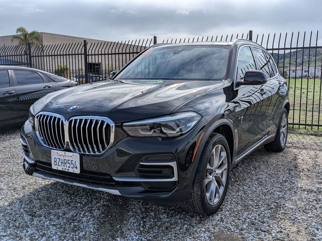 2022 BMW X5 40i's photo