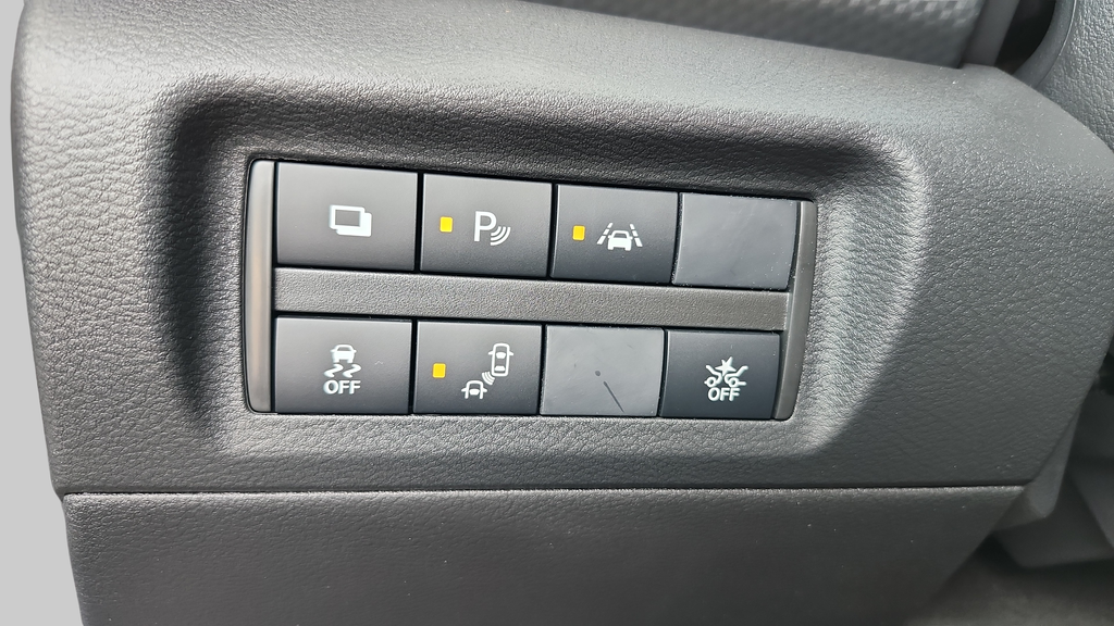 2025 Nissan Kicks Play