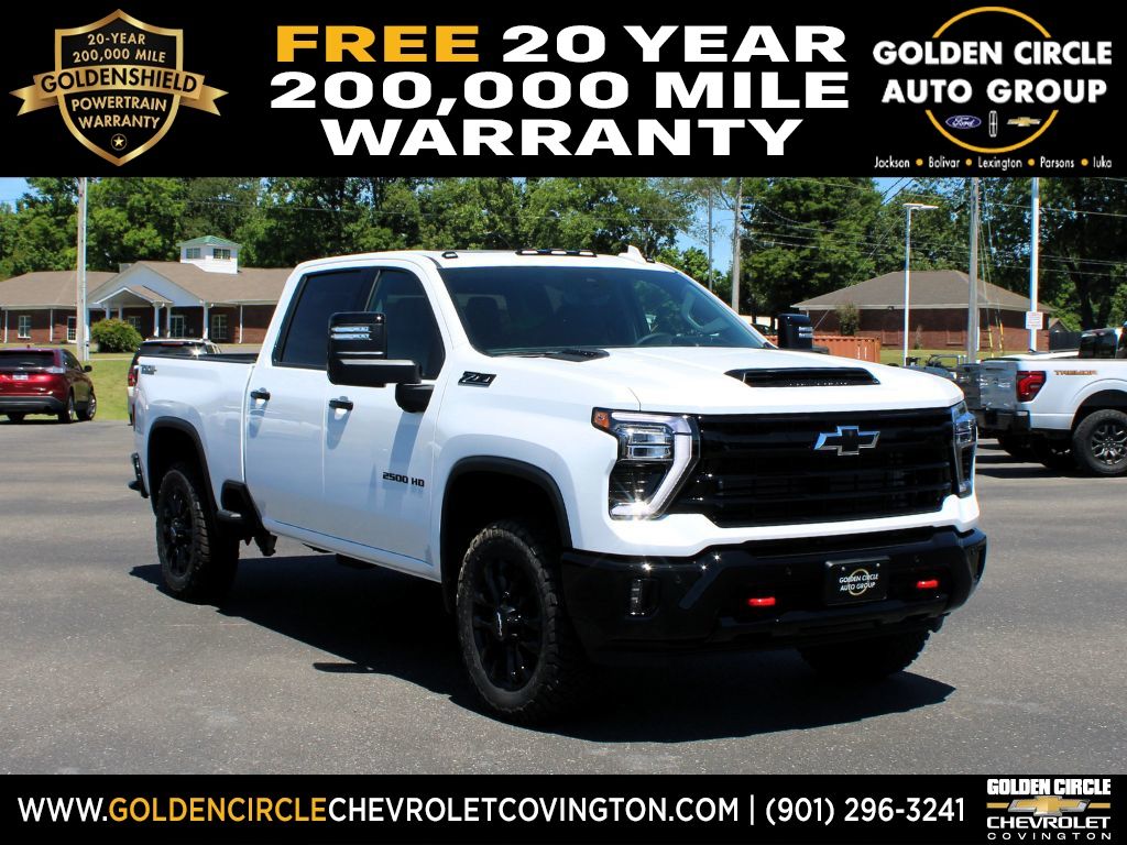 Summit White 2026 Chevrolet Silverado 2500HD Pickup Truck Four-Wheel Drive Automatic