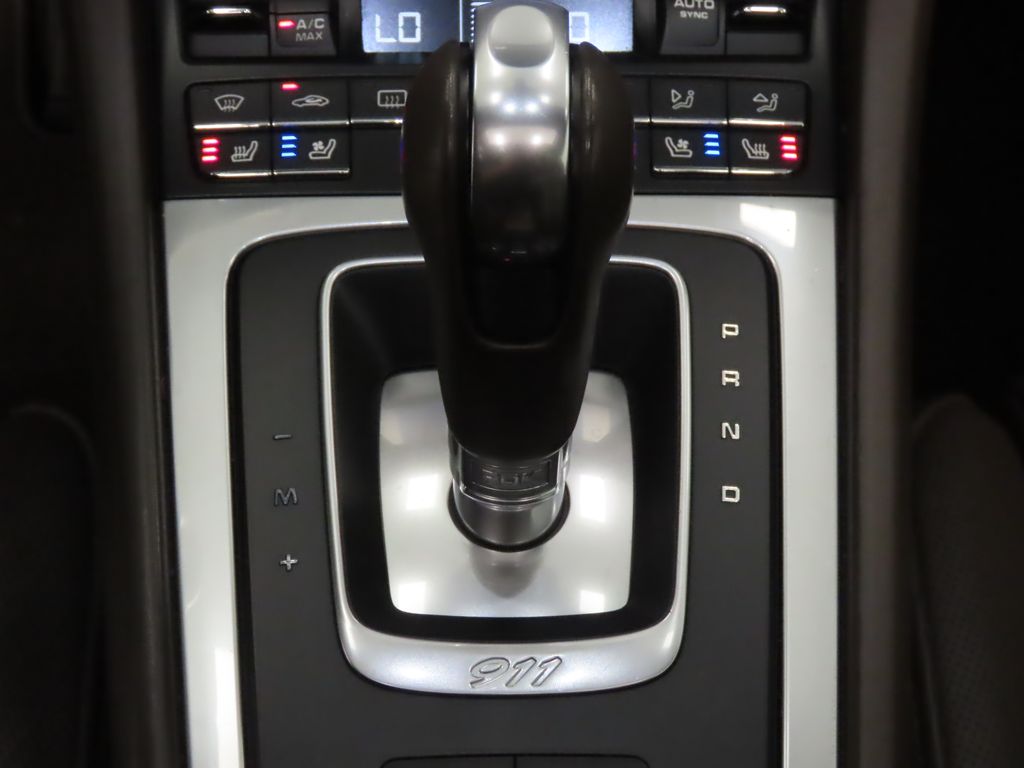 Thumbnail: 2017 Porsche 911 - 27