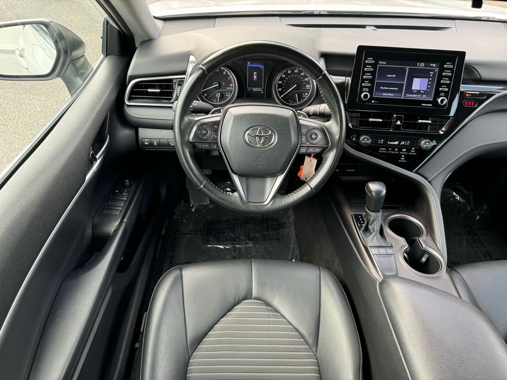 2022 Toyota Camry SE 17