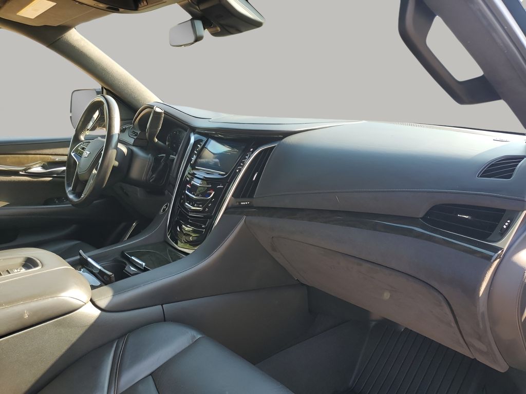 Used Car 2020 Cadillac Escalade  Platinum Edition For Sale Under $35,000 In Austin, Texas