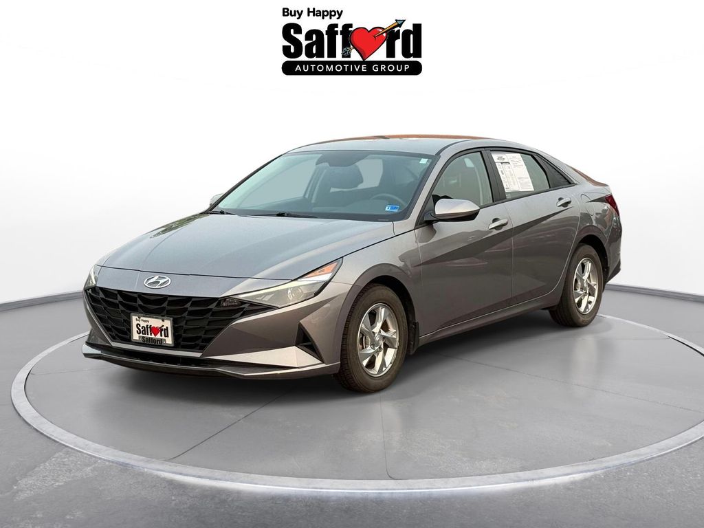 2023 Hyundai Elantra SE