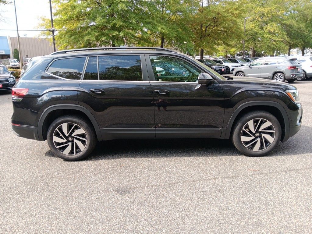 2024 Volkswagen Atlas 2.0T SE w/Technology 6