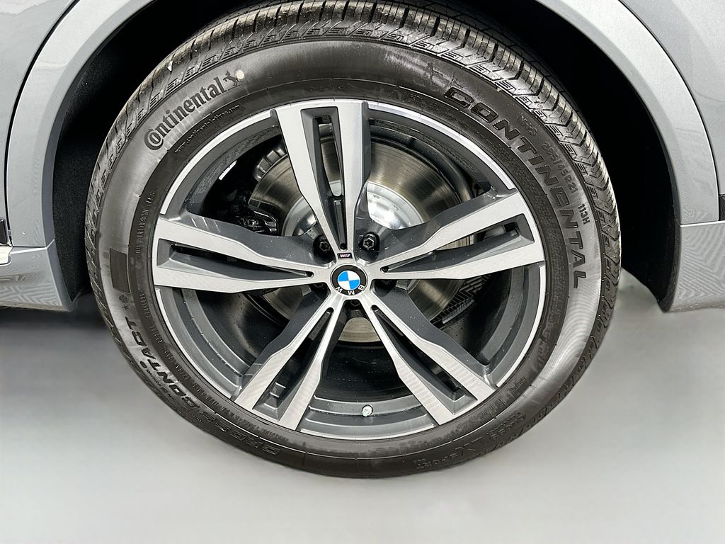 Thumbnail: 2027 BMW X7 - 23
