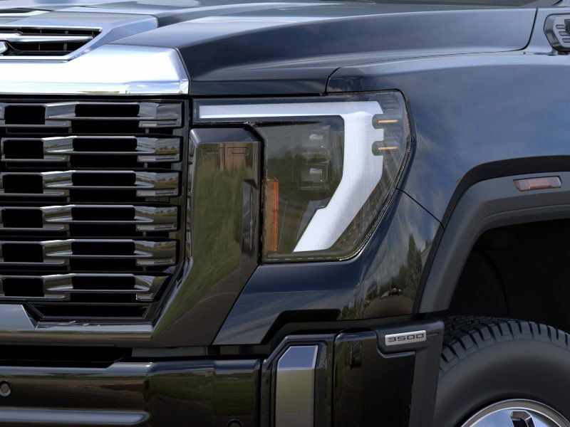 2025 GMC Sierra 3500HD Denali Ultimate 10