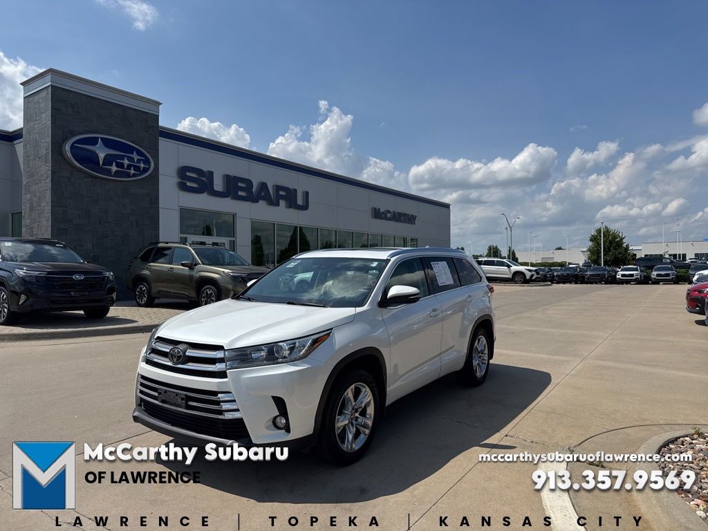 White (Blizzard Pearl) 2018 Toyota Highlander SUV / Crossover All-Wheel Drive 8-Speed Automatic