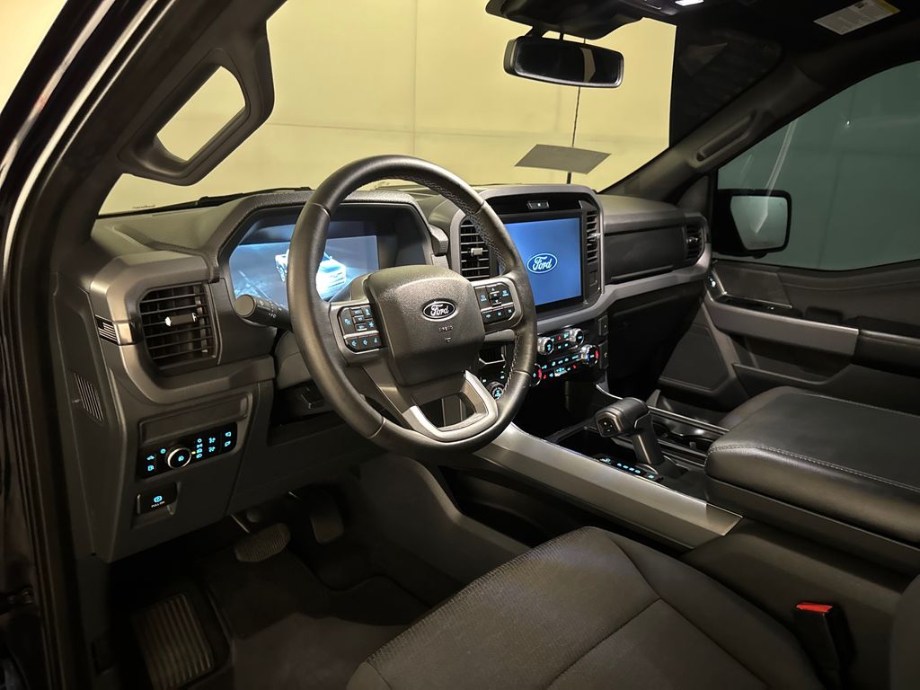 2025 Antimatter Blue Metallic Ford F-150 XLT 4X4 Truck