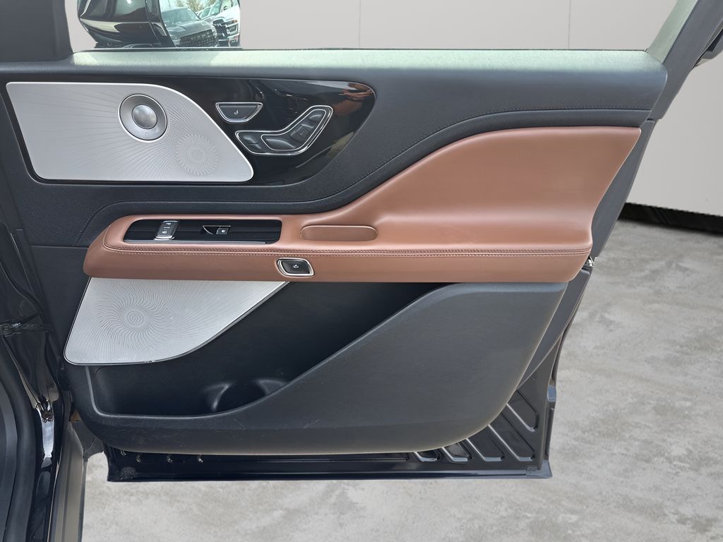 Used Car 2020 Lincoln Aviator  Reserve For Sale Under $25,000 In Austin, Texas