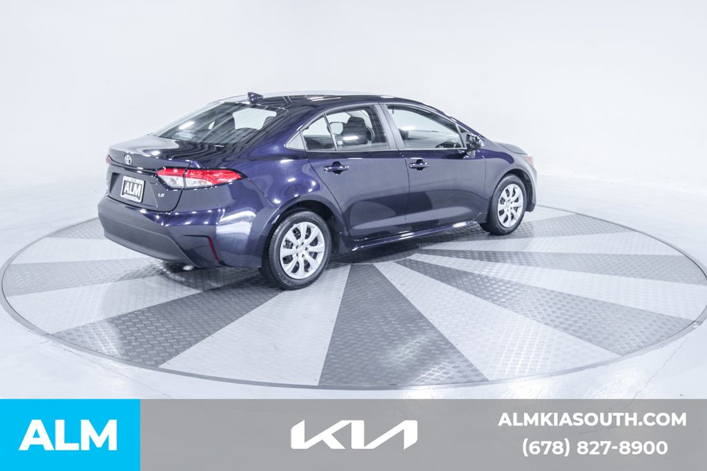 2023 Toyota Corolla LE photo 10