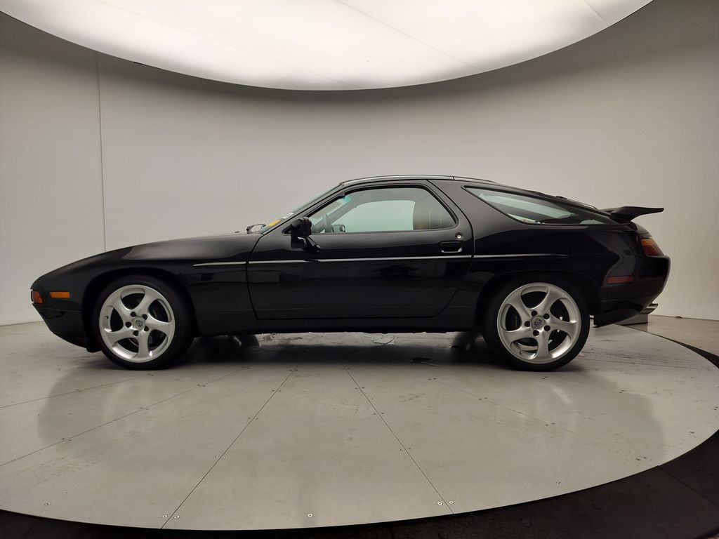 Thumbnail: 1988 Porsche 928 - 2