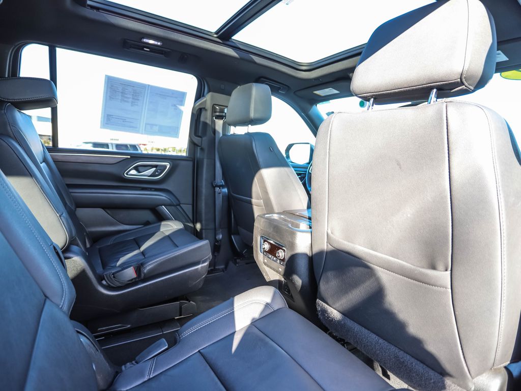 Thumbnail: 2022 Chevrolet Suburban - 27