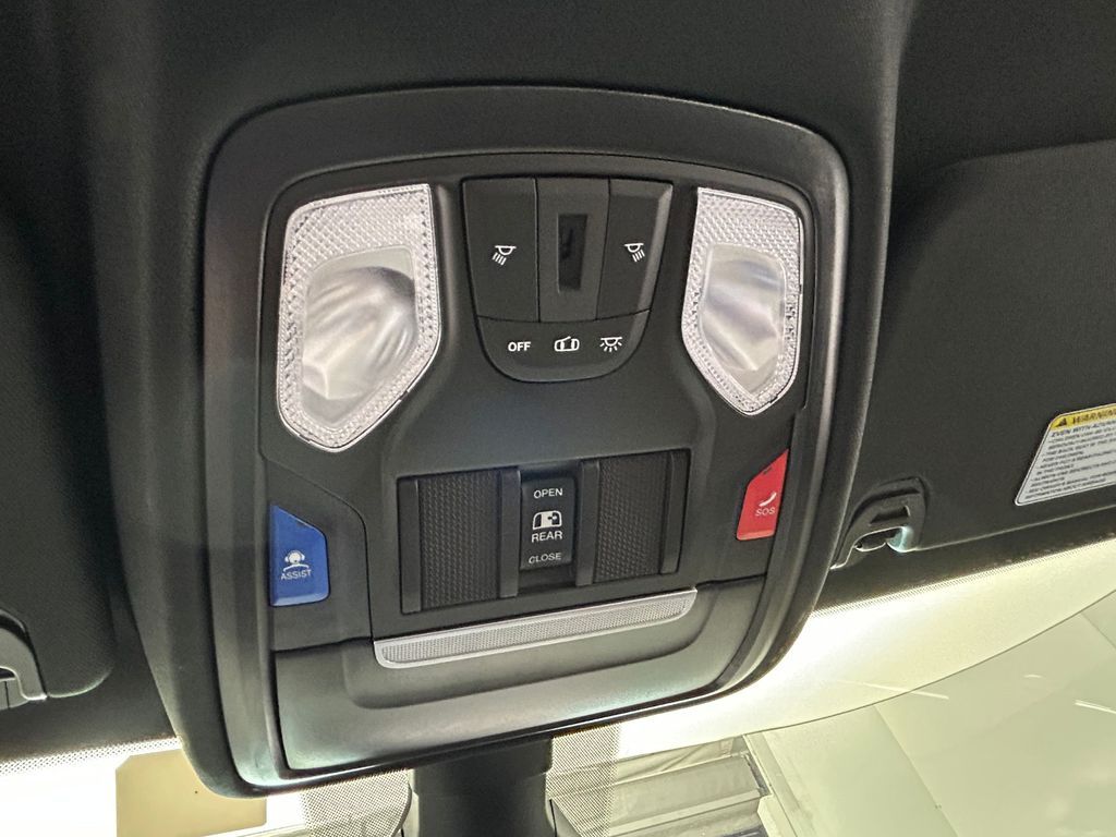 New 2026 Granite Crystal Metallic Clearcoat Ram Tungsten image 32