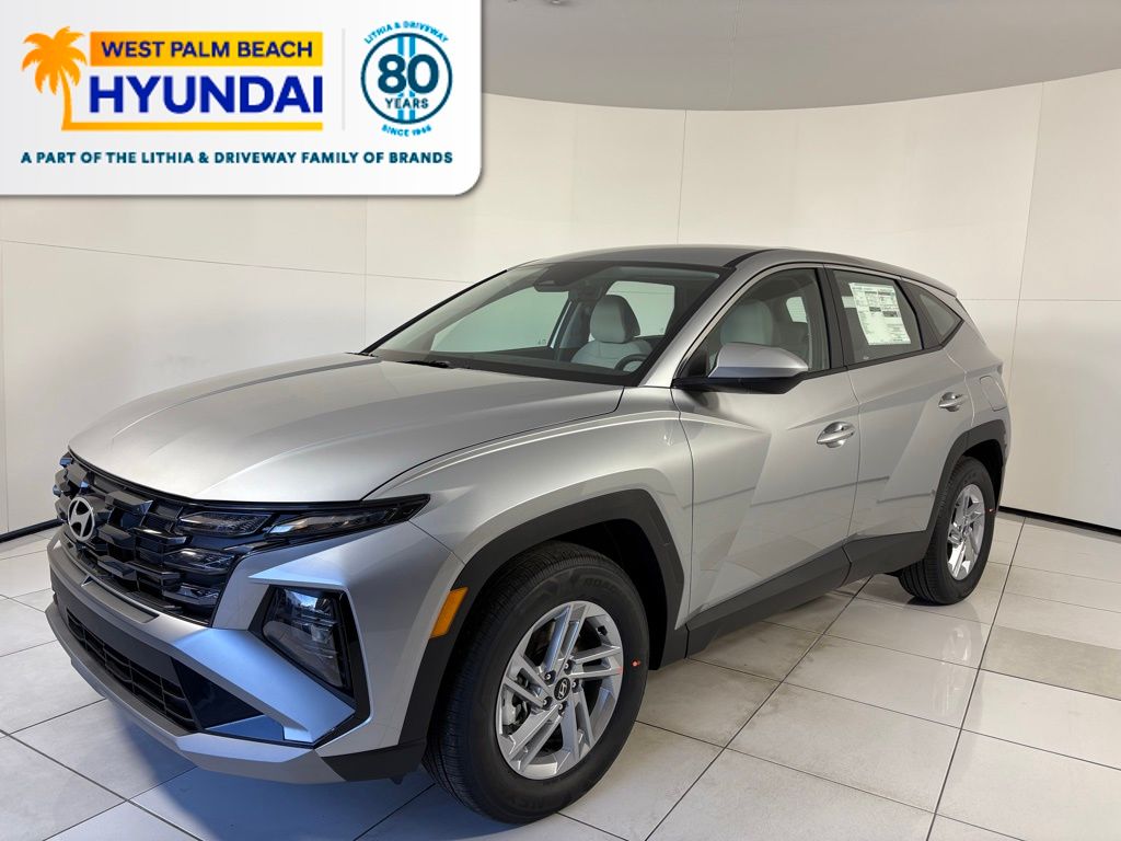 Shimmering Silver 2026 Hyundai Tucson SUV / Crossover Front-Wheel Drive 8-Speed Automatic