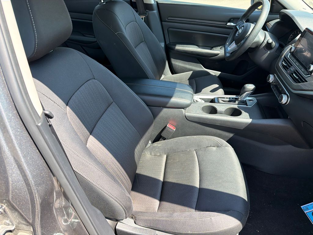 Used 2025 Gray Nissan 2.5 SV image 12