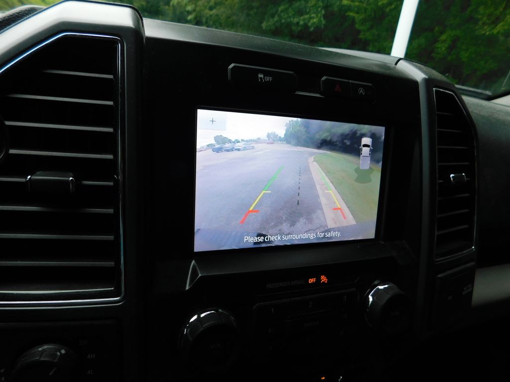 Thumbnail: 2019 Ford F-150 - 9