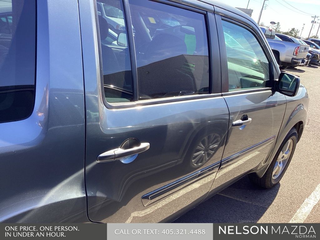 Used 2011 Gray Honda EX-L image 9