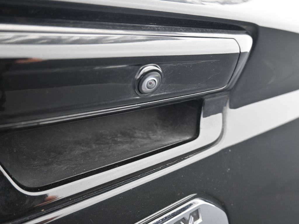 Used 2023 Diamond Black Crystal Pearlcoat Ram Laramie image 44