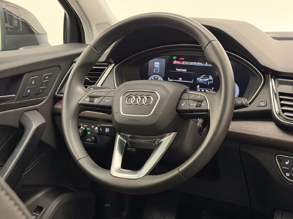 Thumbnail: 2023 Audi Q5 - 18