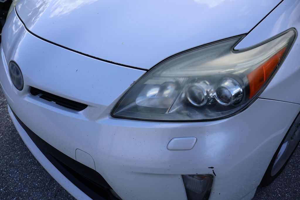 Thumbnail: 2015 Toyota Prius - 3