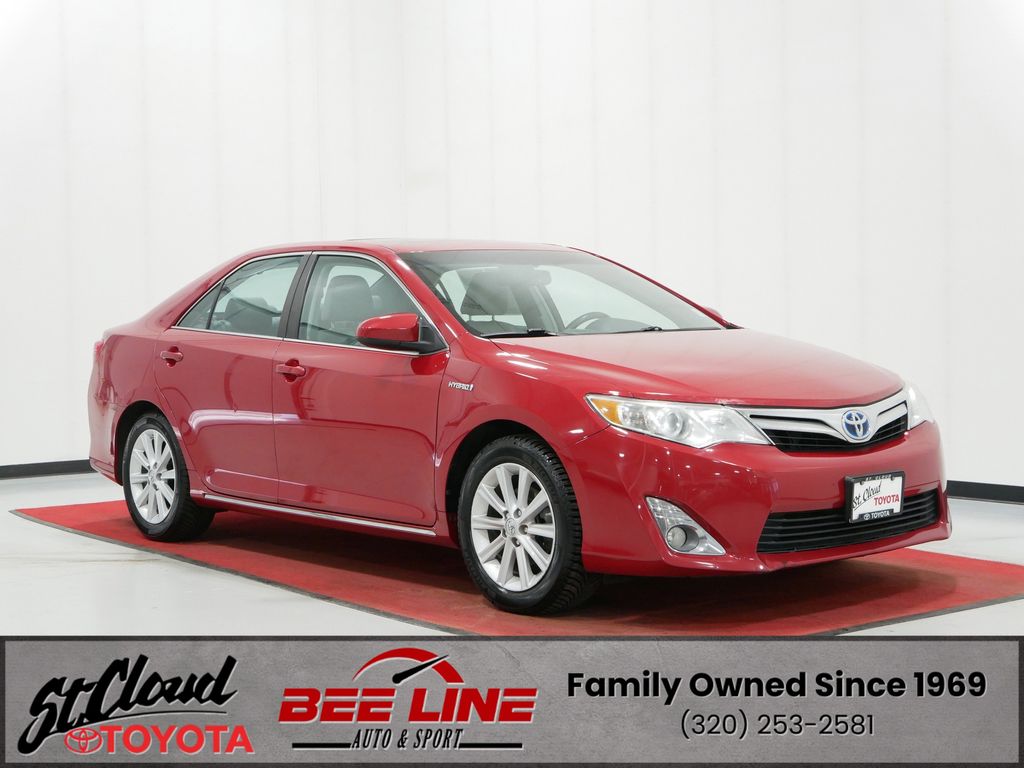 2014 Toyota Camry XLE Hybrid