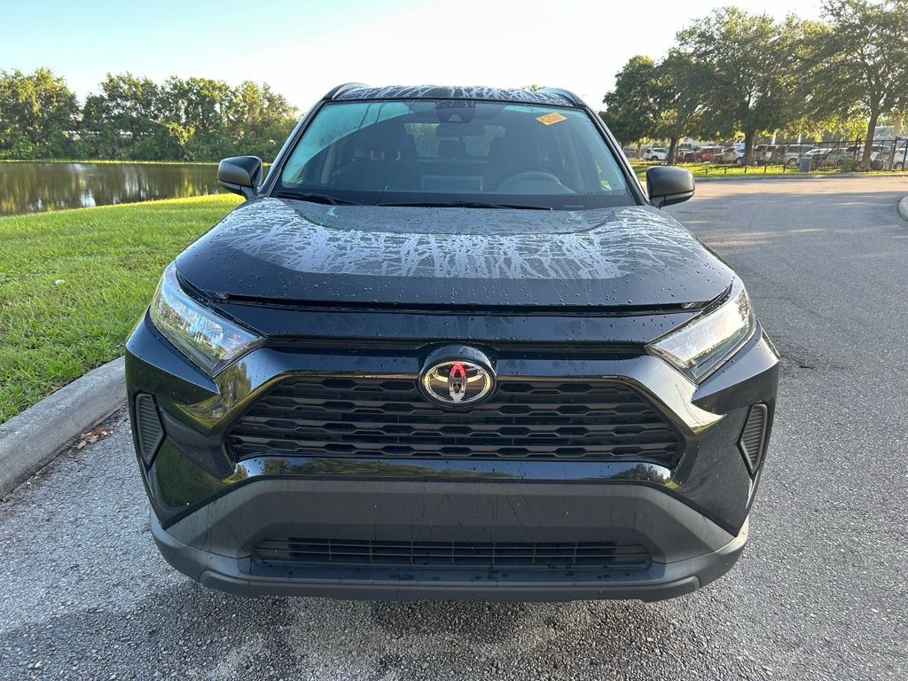 Thumbnail: 2021 Toyota RAV4 - 8