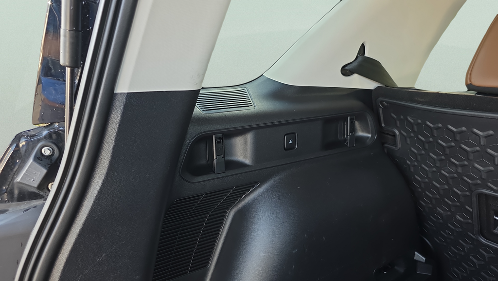 Certified Used 2023 Black Ford Outer Banks image 19