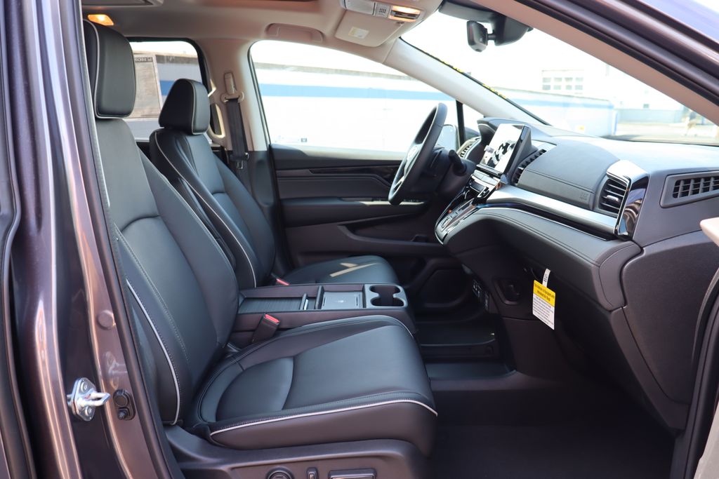 Thumbnail: 2026 Honda Odyssey - 22