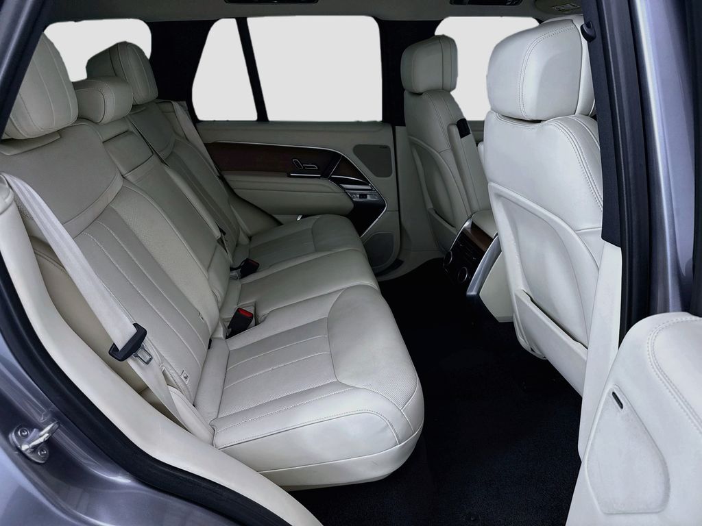 Thumbnail: 2023 Land Rover Range Rover - 21