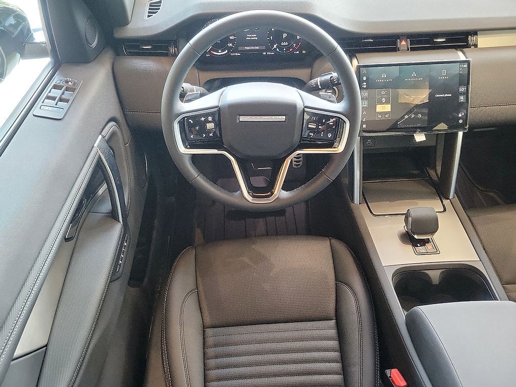 Thumbnail: 2025 Land Rover Discovery Sport - 8