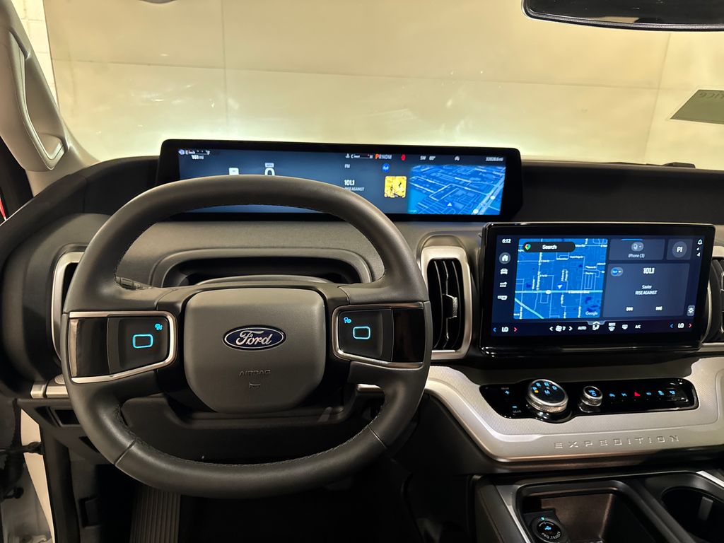 Used 2025 White Ford Active image 5