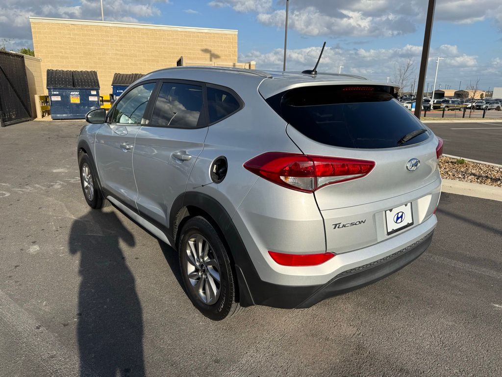 Thumbnail: 2017 Hyundai Tucson - 6