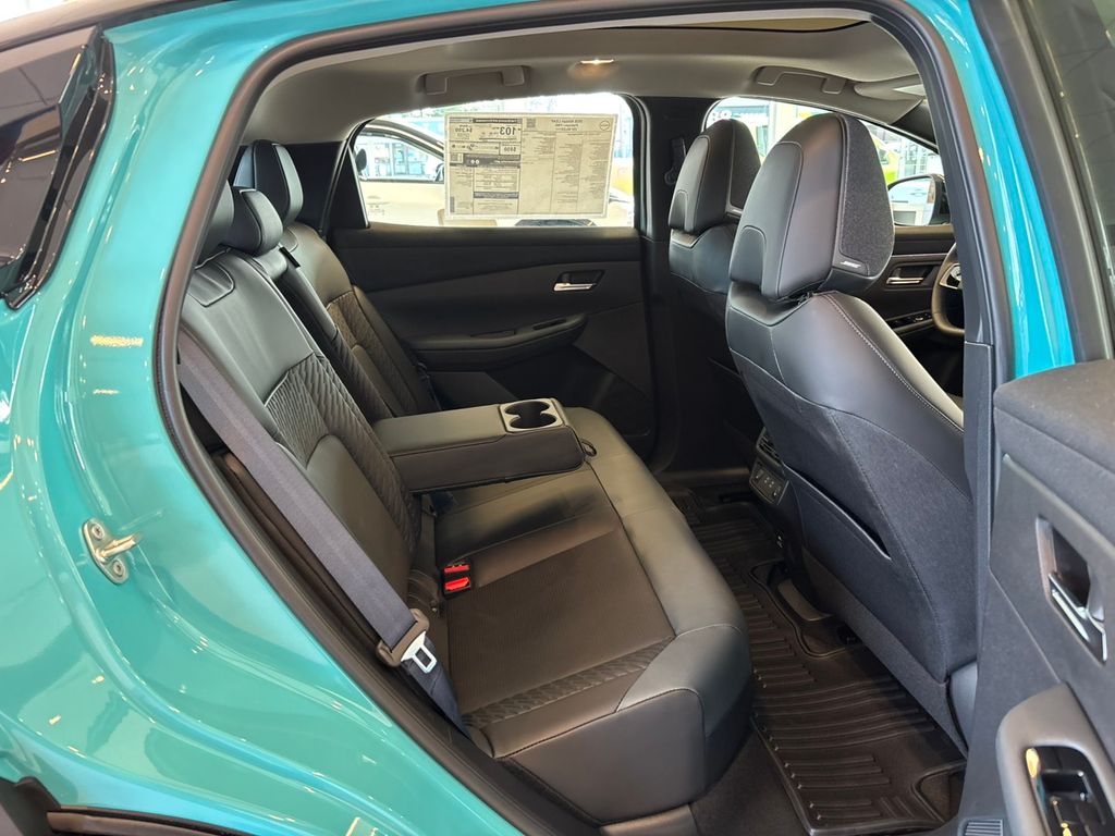 2026 Nissan Leaf PLATINUM+