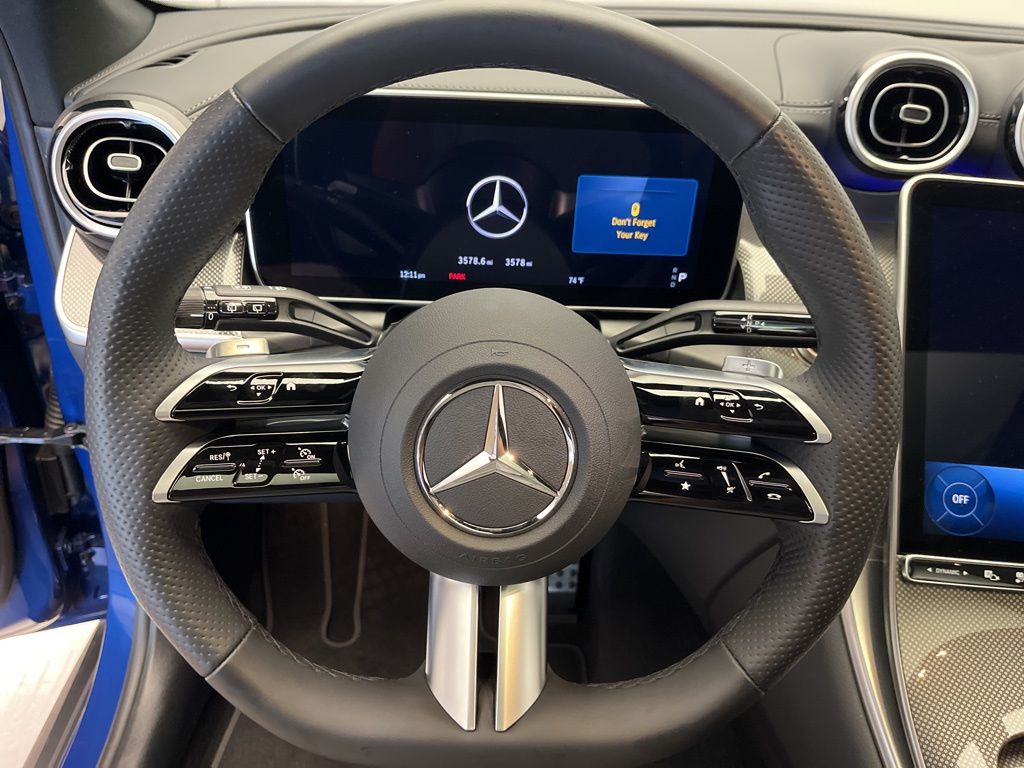 Thumbnail: 2025 Mercedes-Benz GLC - 13