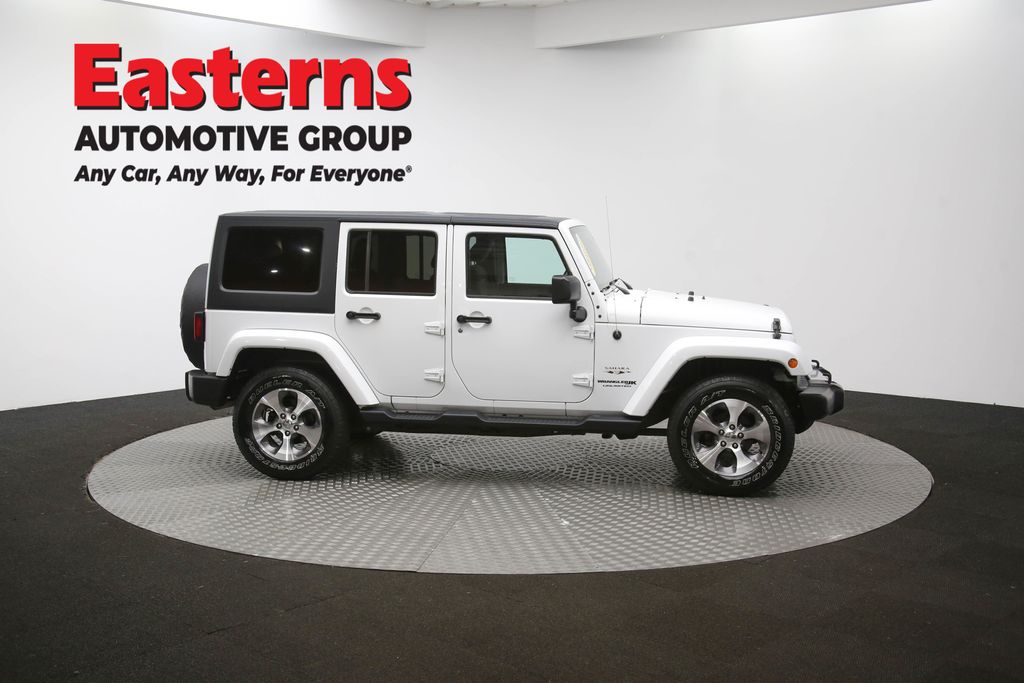 Used 2018 White Jeep Unlimited Sahara image 44