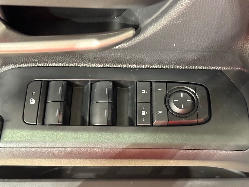 Thumbnail: 2024 Toyota Tacoma - 15