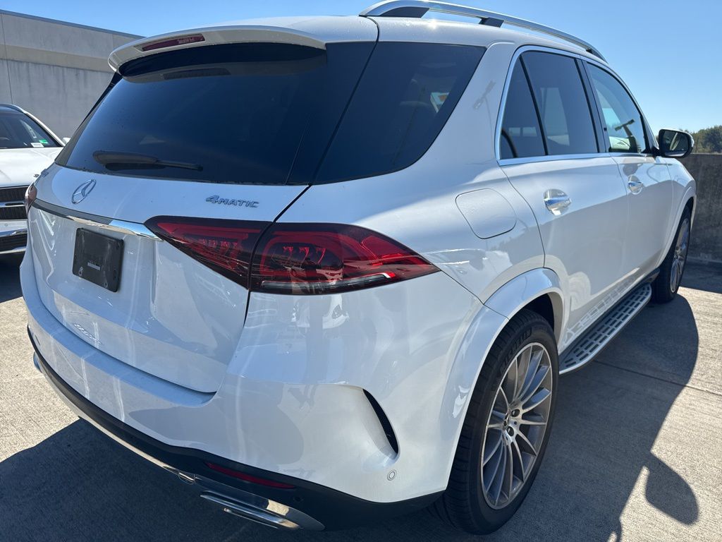 Thumbnail: 2022 Mercedes-Benz GLE - 3